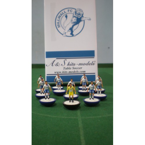 Subbuteo Andrew Table Soccer Millwall 2015-2016 on Lightweight bases 